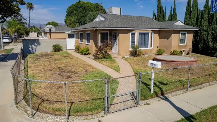 Property Photo: 12560 Mineola CA 91331