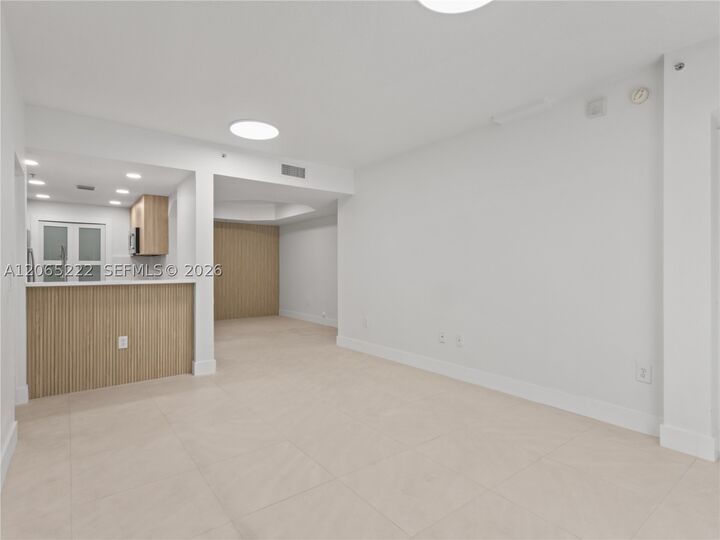 Property Photo:  6420 NW 114th Ave 1308  FL 33178 