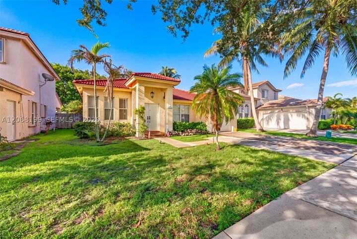 Property Photo:  13976 S Cypress Cove Cir  FL 33325 