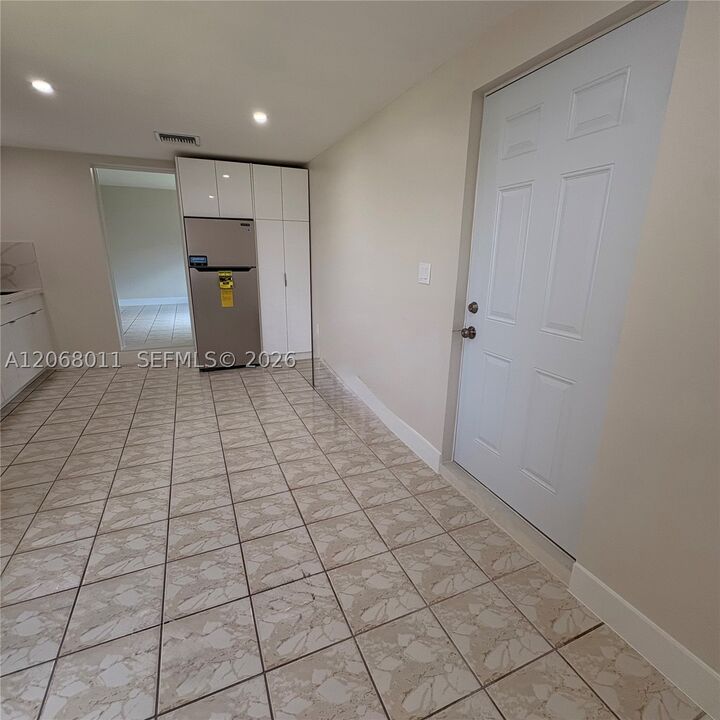 Property Photo: 5005 SW 111th Ave 1 FL 33165