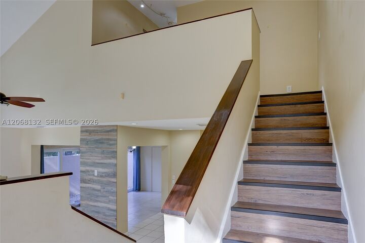 Property Photo:  6659 Via Regina 7  FL 33433 