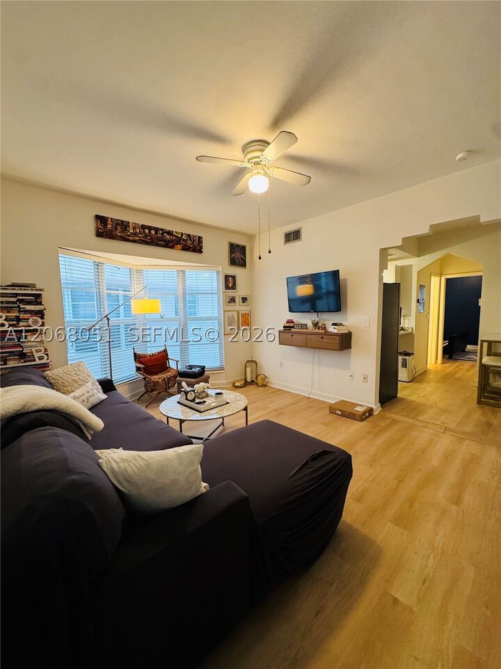 Property Photo: 550 15T Street 203 FL 33139