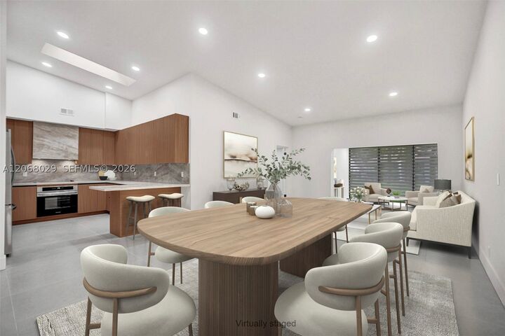 Property Photo:  21240 Harbor Way 285-28  FL 33180 
