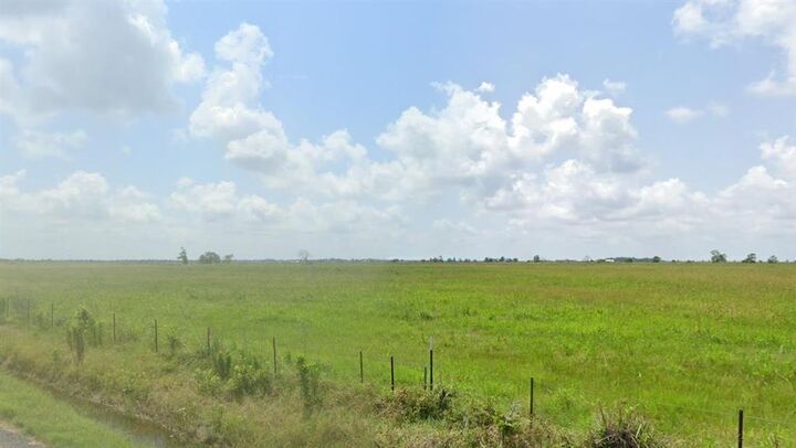 Property Photo:  1 Hwy 384  LA 70607 