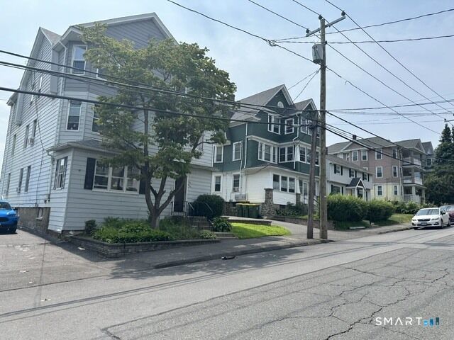 Property Photo:  601 Washington Avenue  CT 06708 