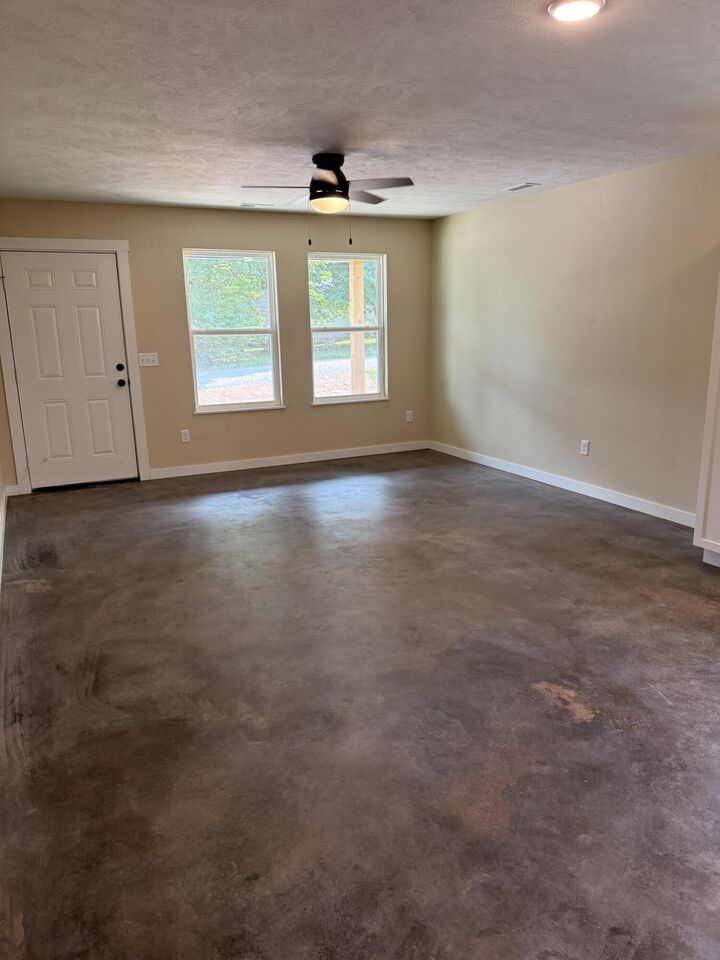 Property Photo:  211 W Sunrise Street  MO 65649 