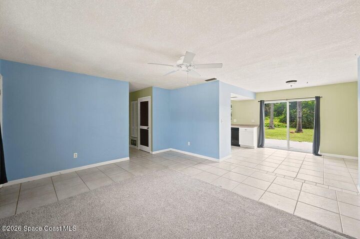 Property Photo:  915 Burn Drive NE  FL 32905 