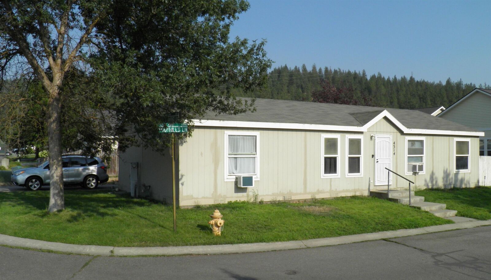 Property Photo: 4314 E Vantage Ln WA 99217