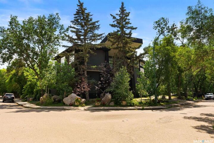 Property Photo: 3601 Grassick Avenue SK S4S 0Z3