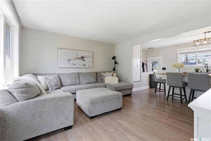 Property Photo: 122 Montreal Avenue S SK S7M 3K8