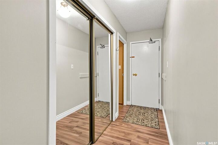 Property Photo:  1008 Temperance Street 102  SK S7N 0N6 