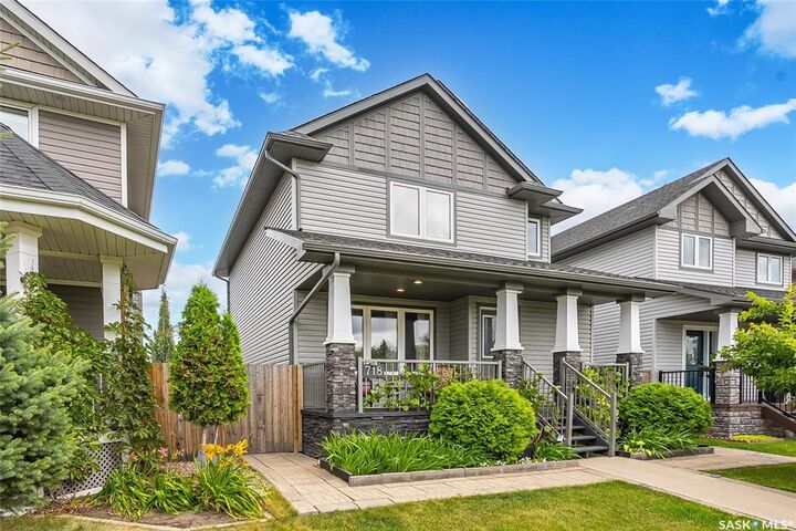 Photo de la propriété: 718 Stonebridge Common SK S7T 0M8