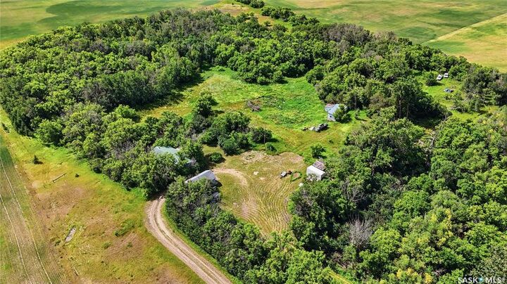 Property Photo: 405 Rural Address SK S0K 0N0