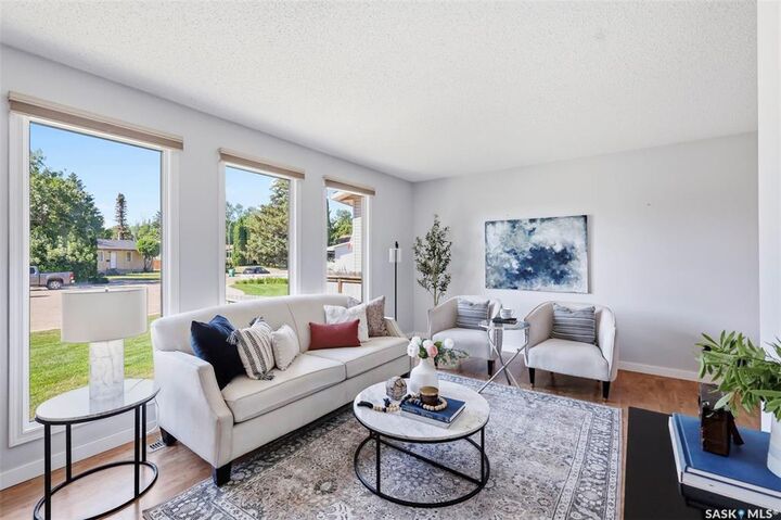 Property Photo:  19 Nash Place  SK S7M 4H9 