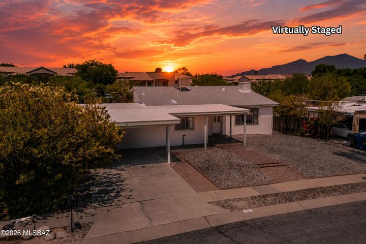 Property Photo: 421 N Banff Avenue AZ 85748