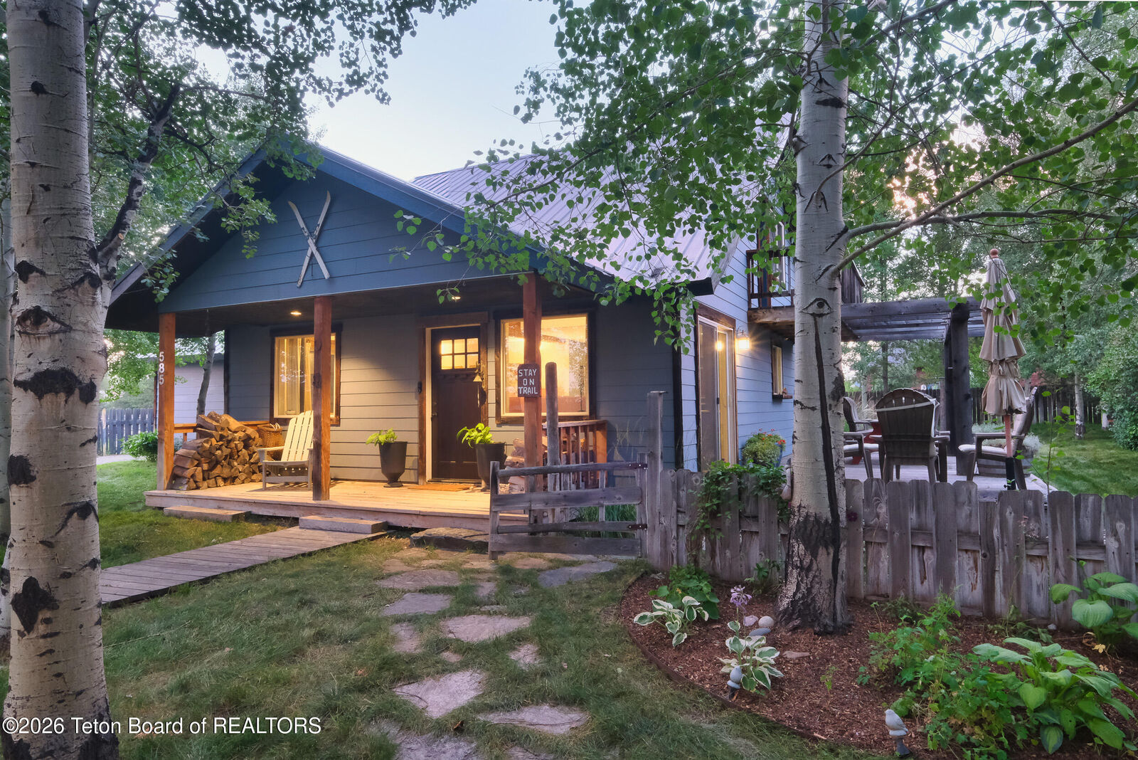 Property Photo: 585 Easy Street ID 83422