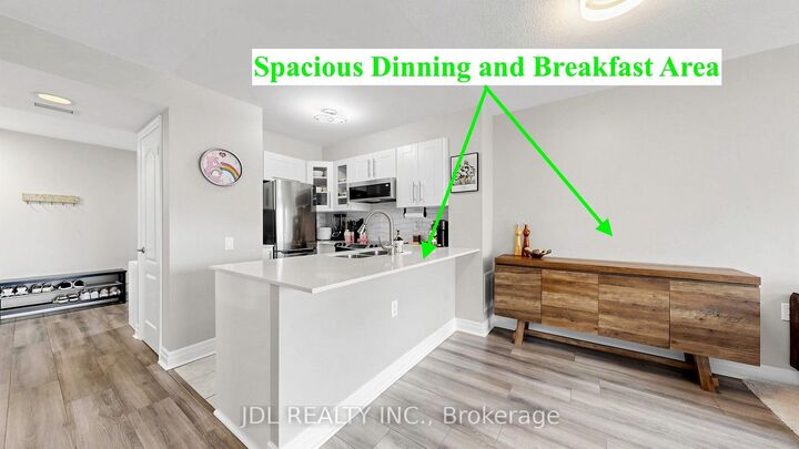 Property Photo: 21 Hillcrest Avenue 2005 ON M2N 7K2