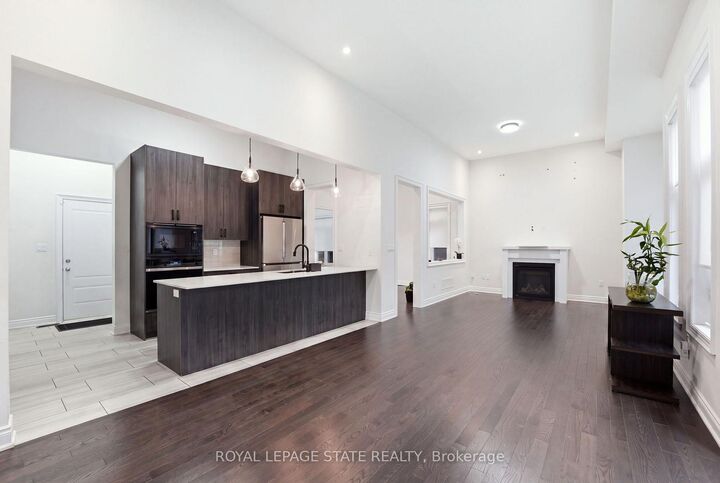 Property Photo: 1192 Stag Hollow Upper ON L6M 5M4