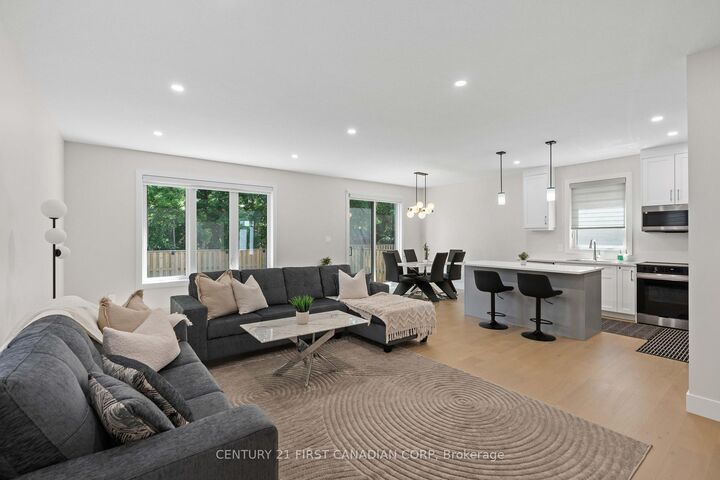 Property Photo:  8-7966 Fallon Drive  ON N0M 1V0 