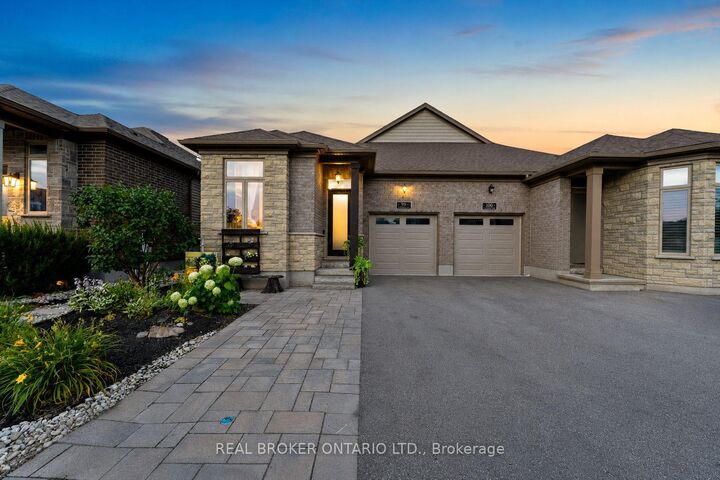 98 Woodberry Crescent — photo 1