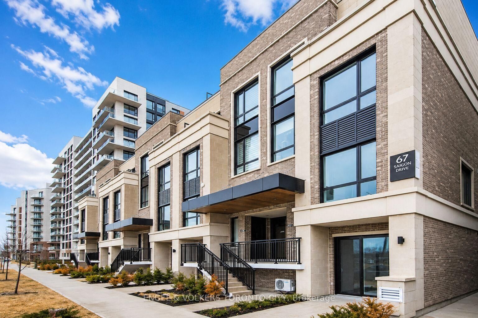 Property Photo: 67 Saigon Drive A-309 ON L4S 0P4