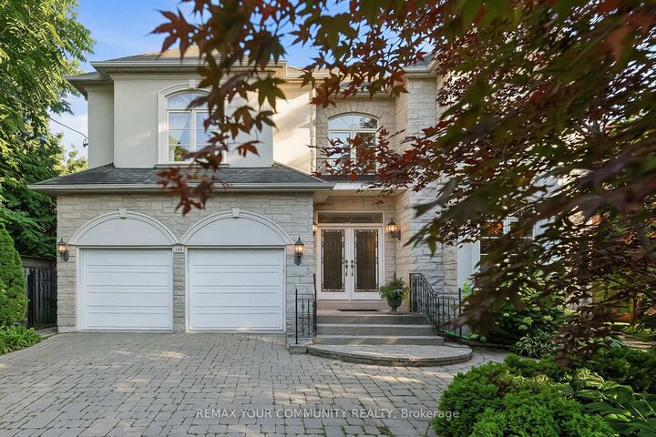 Property Photo: 135 Wedgewood Drive ON M2M 2H6
