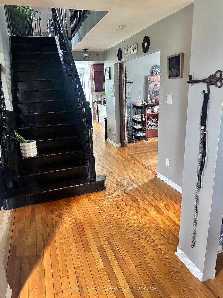 Property Photo: 55 Bramblegrove Crescent ON K1T 3G2