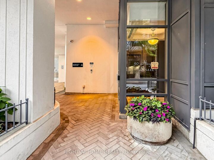 Property Photo: 30 Hayden Street 404 ON M4Y 3B8