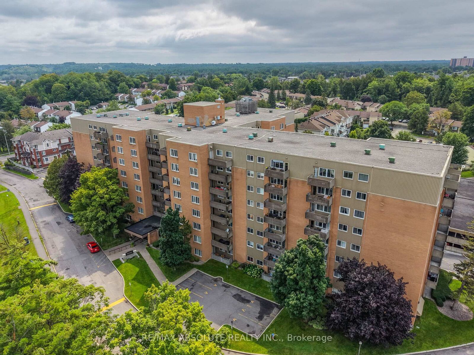 Property Photo: 1599 Lassiter Terrace 709 ON K1J 8R6