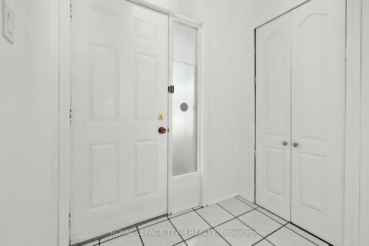 Property Photo:  81 Rueter Street  ON K2J 3V6 