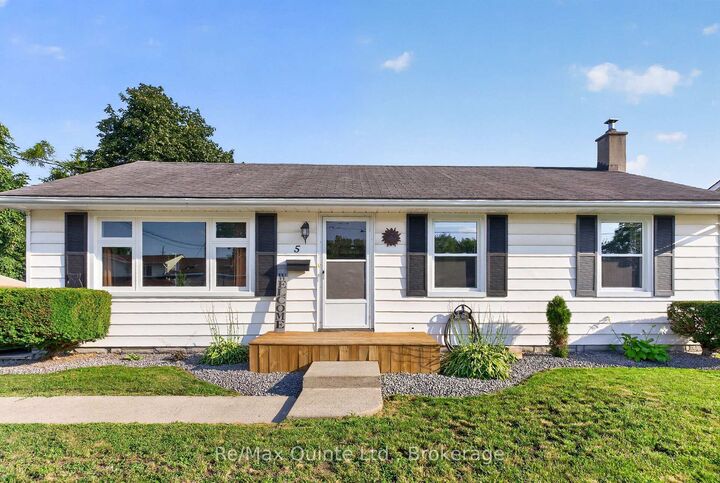 Property Photo: 5 Wilkins Street ON K8P 1P2