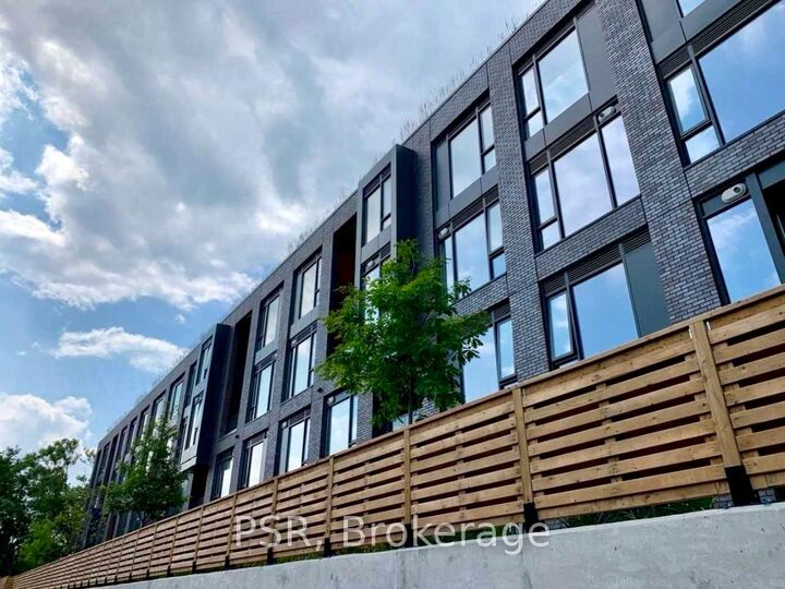 Property Photo:  35 Wabash Avenue 205  ON M6R 0A9 