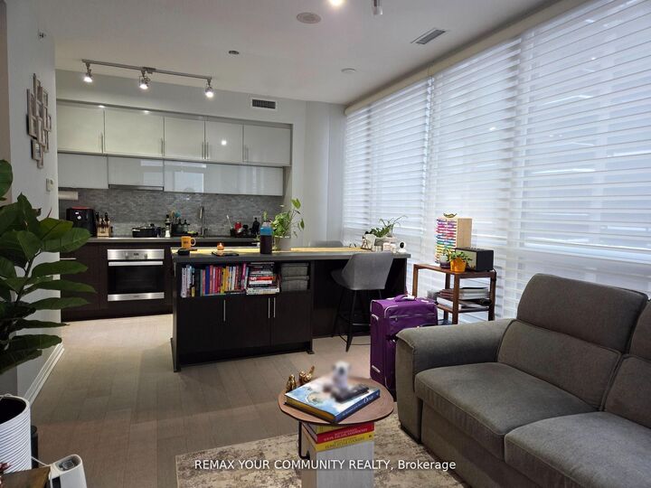 8 Mercer Street 1208 — photo 1