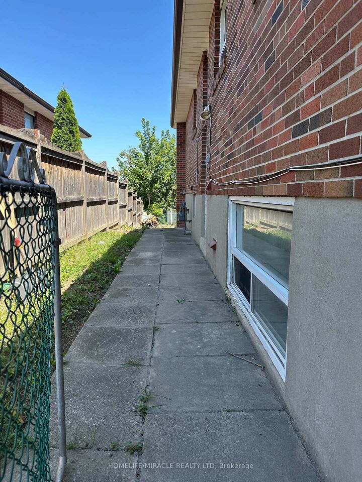 Property Photo: 2931 Islington Avenue ON M9L 2K3