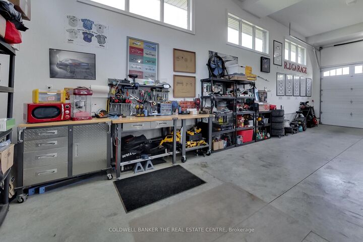 Property Photo: 224 Lakeshore Road E ON L0L 2E0
