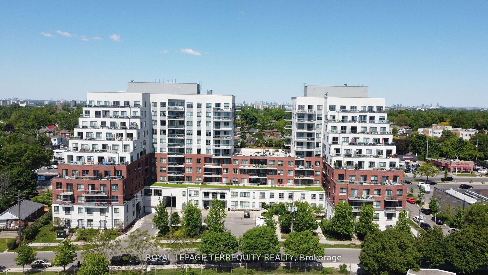 Property Photo:  22 East Haven Drive 1011  ON M1N 0B4 