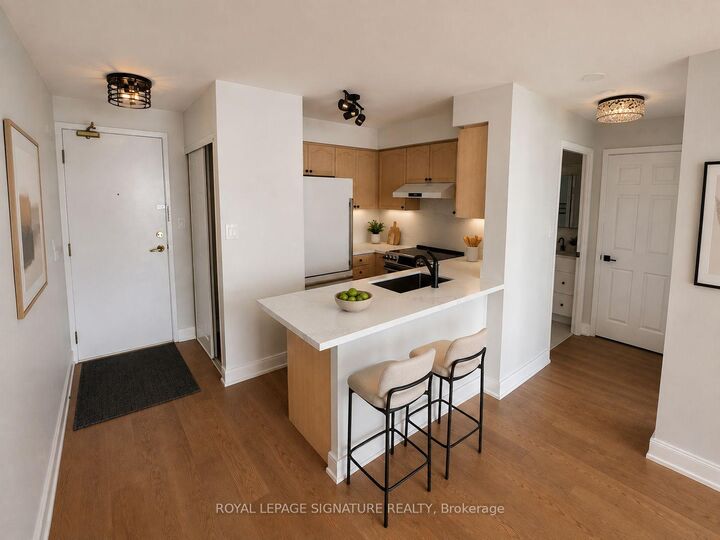 51 Baffin Court 815 — photo 1