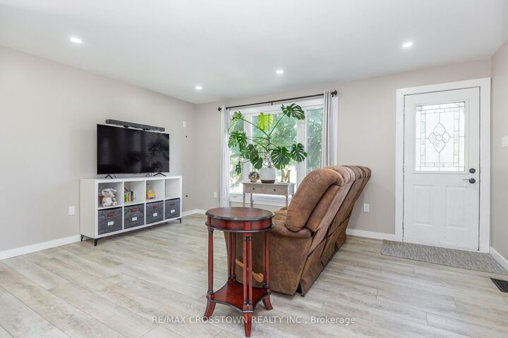 Property Photo:  281 Elizabeth Street  ON L4R 1Y5 