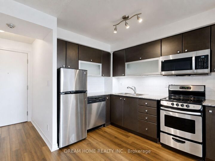 Property Photo: 2015 Sheppard Avenue E 507 ON M2J 0B3