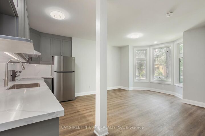 Property Photo:  19 D'Arcy Street Main Floor  ON M5T 1J8 