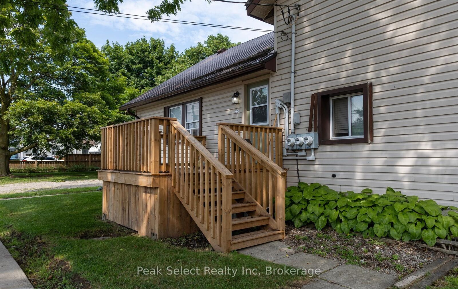 Property Photo:  32 Victoria Street W C  ON N0M 1S2 