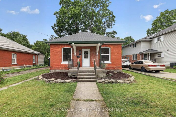 91 Winniett Street — photo 1