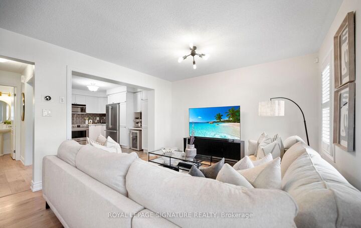 Property Photo: 944 Deverell Place ON L9T 0M3