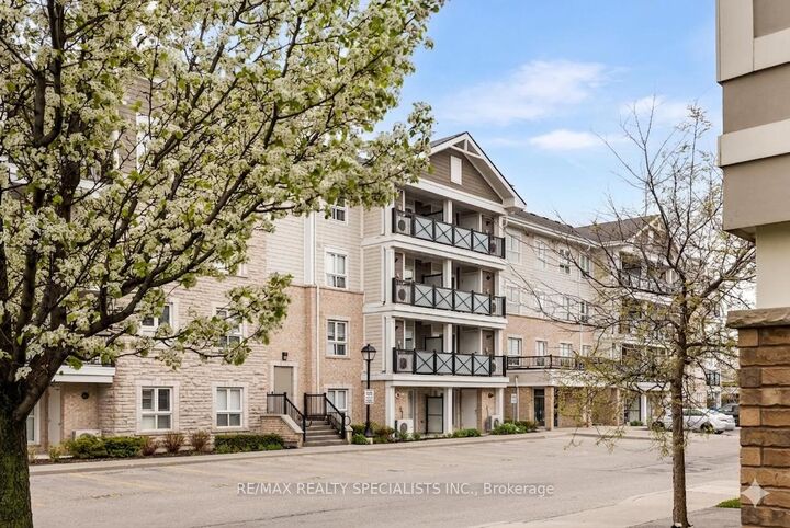 Property Photo: 1045 Nadalin Heights 209 ON L9T 8R5