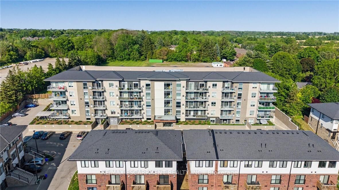 Property Photo:  16 Markle Crescent 414  ON L9G 0H4 