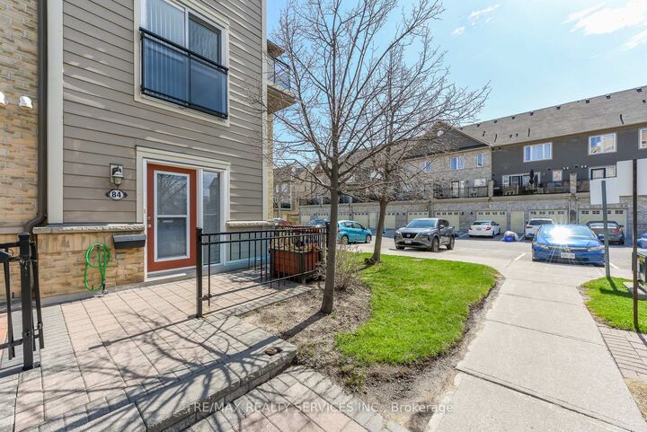 Property Photo: 2891 Rio Court 84 ON L5M 0S3