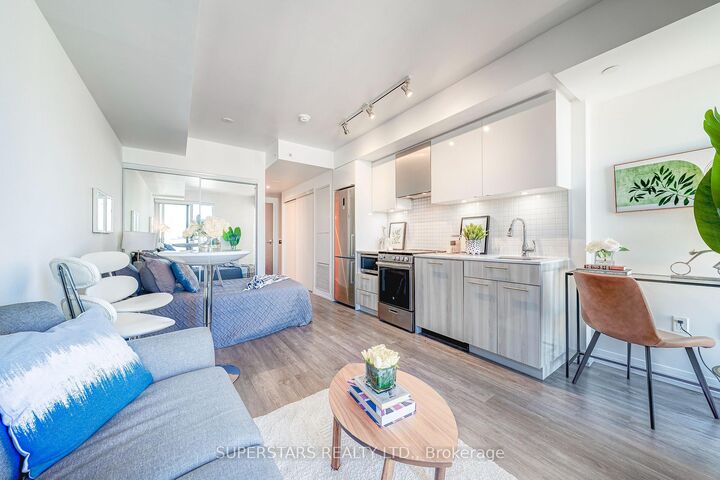 Property Photo:  251 Jarvis Street 2507  ON M5B 0C3 