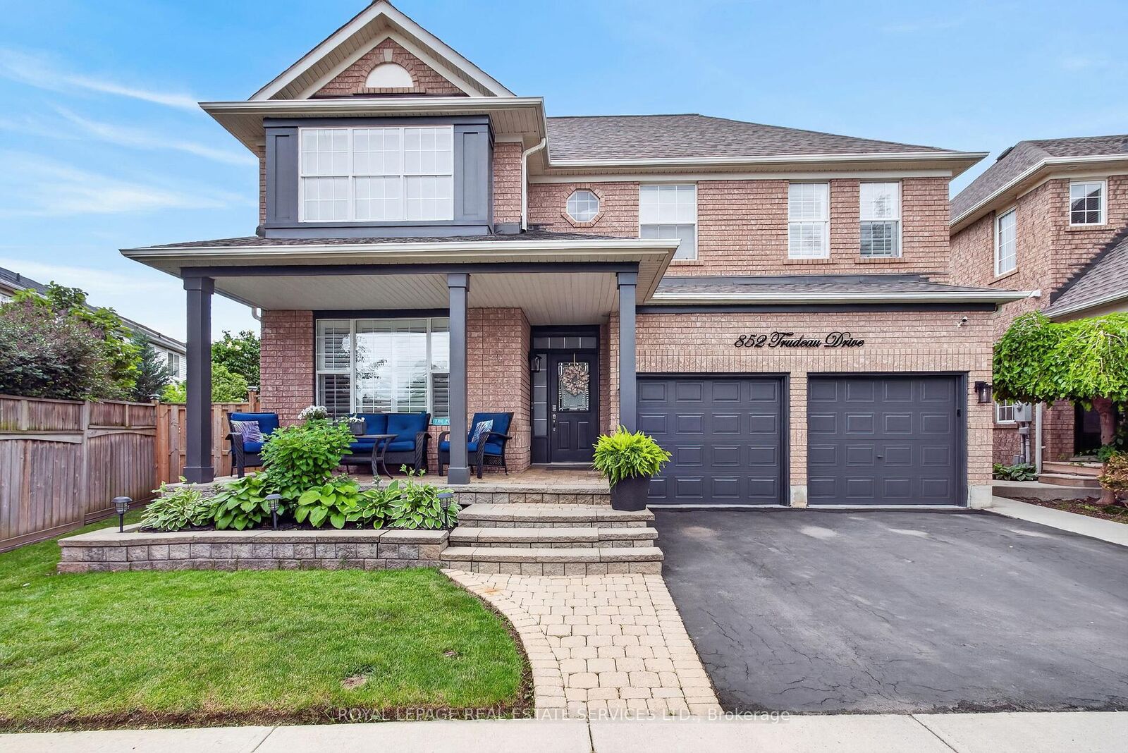 Property Photo: 852 Trudeau Drive ON L9T 5T7