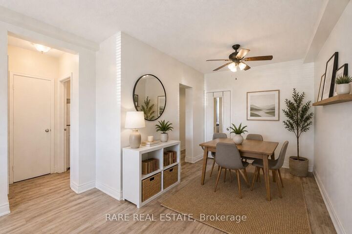 Property Photo:  352 Hopewell Avenue 1  ON M6E 2S2 