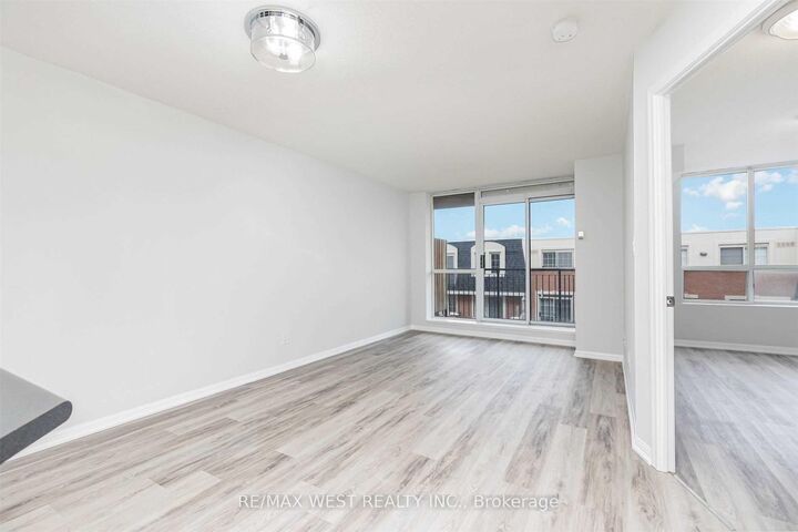 Property Photo:  1000 King Street W 420  ON M6K 3N1 